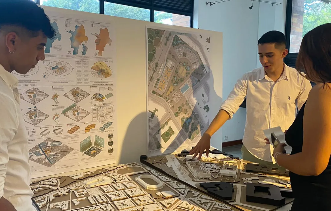 La exposición de los trabajos de los estudiantes de arquitectura de la Universidad Javeriana Cali ha creado un puente entre la historia y la modernidad. 