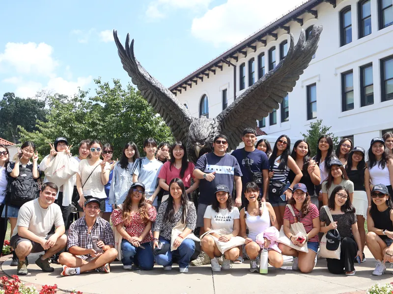 Conoce a los primeros javerianos en hacer el Disney International Tourism and Leisure Program Conoce a los primeros javerianos en hacer el Disney International Tourism and Leisure Program