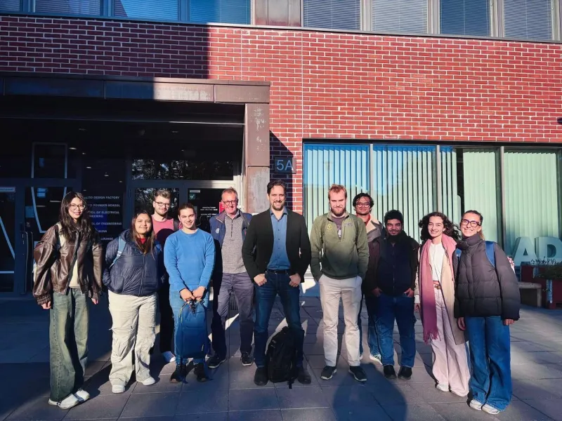 Estudiantes javerianos están en Finlandia co-creando soluciones globales junto a empresas internacionales Estudiantes javerianos están en Finlandia co-creando soluciones globales junto a empresas internacionales