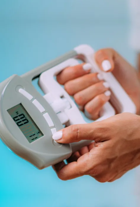 Estudio javeriano determina por primera vez valores de referencia de fuerza de agarre para evaluar la salud materna durante el embarazo Estudio javeriano determina por primera vez valores de referencia de fuerza de agarre para evaluar la salud materna durante el embarazo